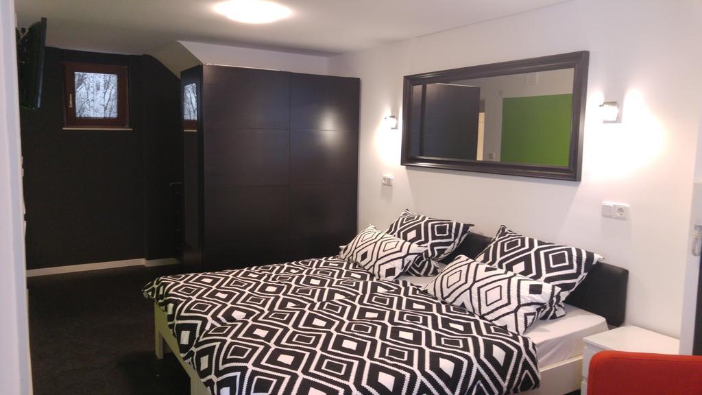 Apartment Rhein Main 호하임암마인 외부 사진
